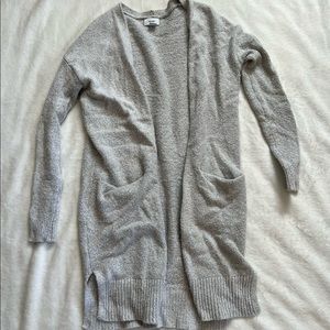 Old navy cardigan with pockets